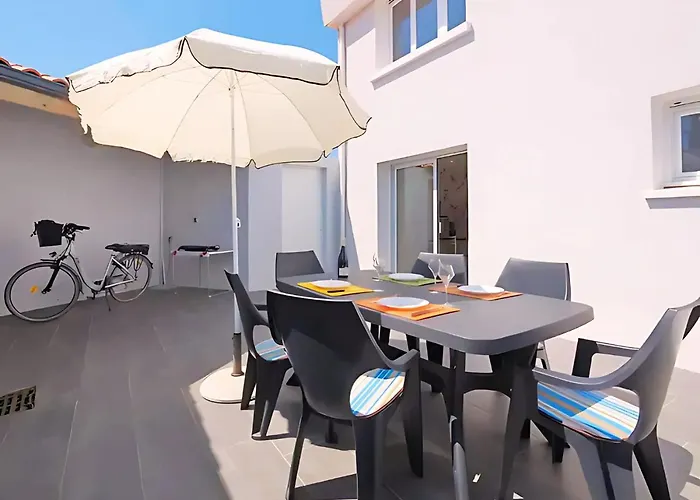 Holiday home Les Roses Marines - Maison 3 Etoiles Les Sables-d'Olonne